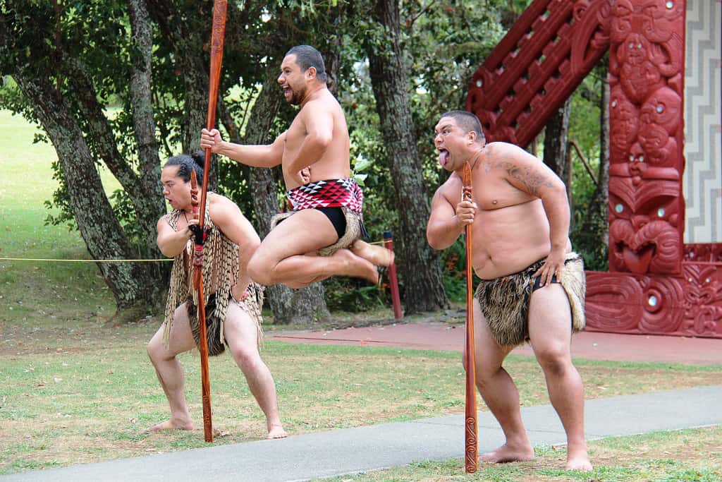 maori greeting and powhiri